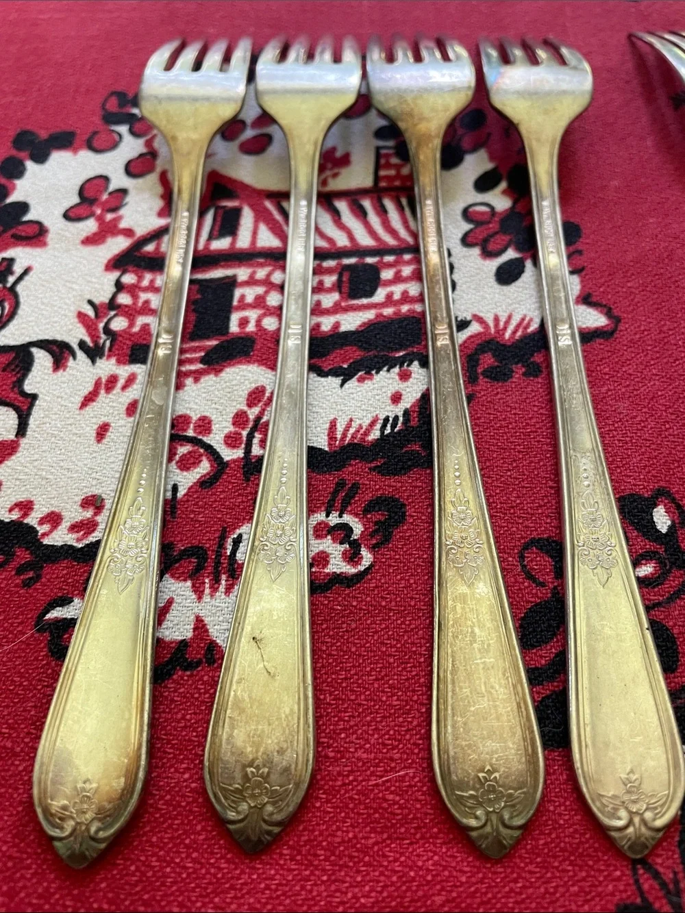 Set of 8 antique William Rogers forks